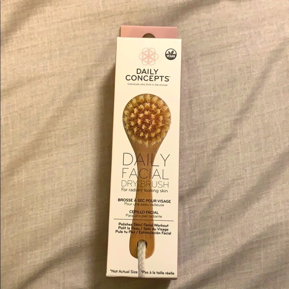 Daily facial dry brush